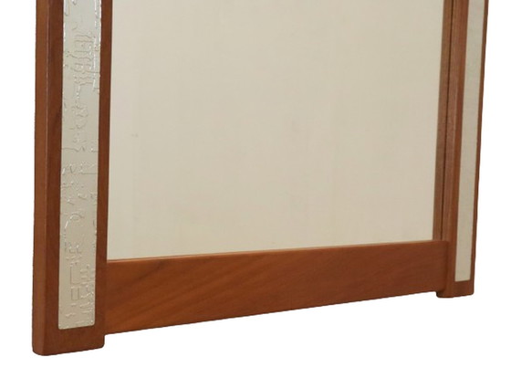 Image 1 of Miroir en teck aux accents argentés vintage