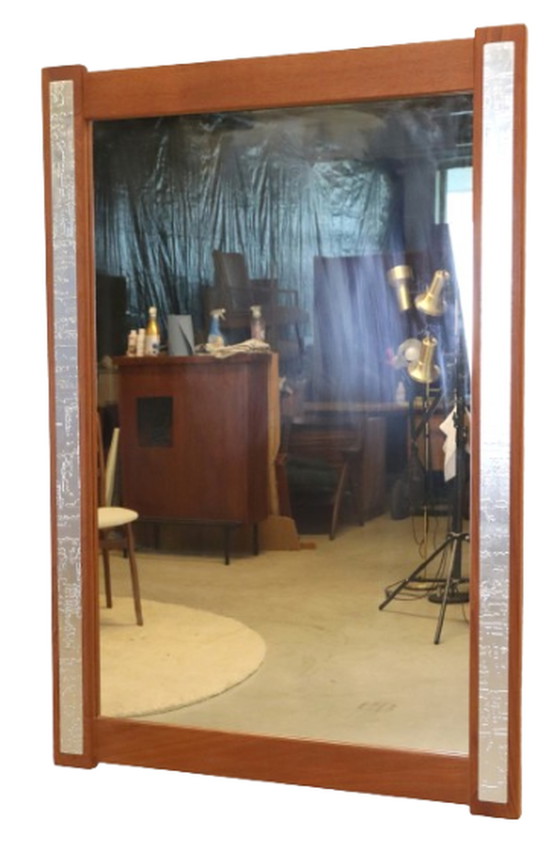 Image 1 of Miroir en teck aux accents argentés vintage