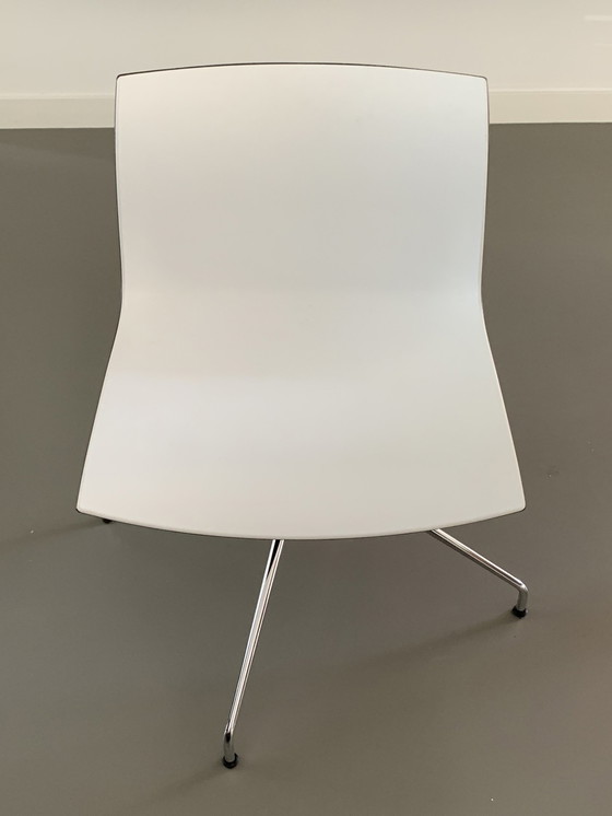 Image 1 of 6 Arper Catifa 53 Design chairs