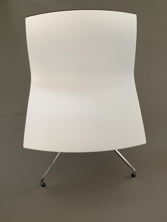 Image 1 of 6 Arper Catifa 53 Design chairs