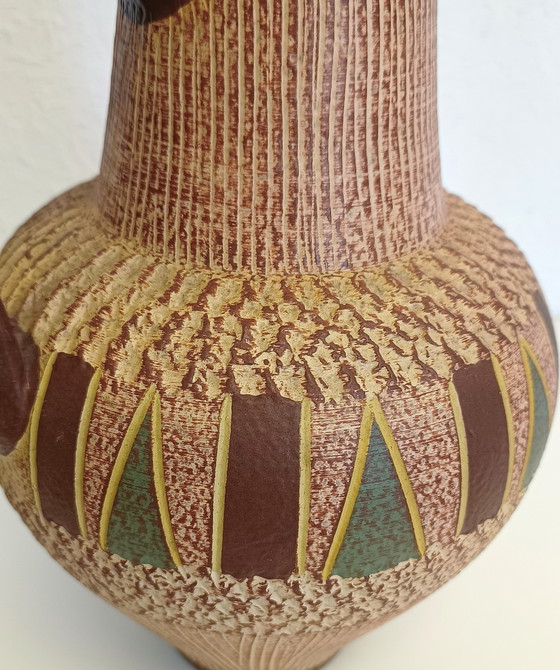 Image 1 of Sawa sgrafitto bottom vase