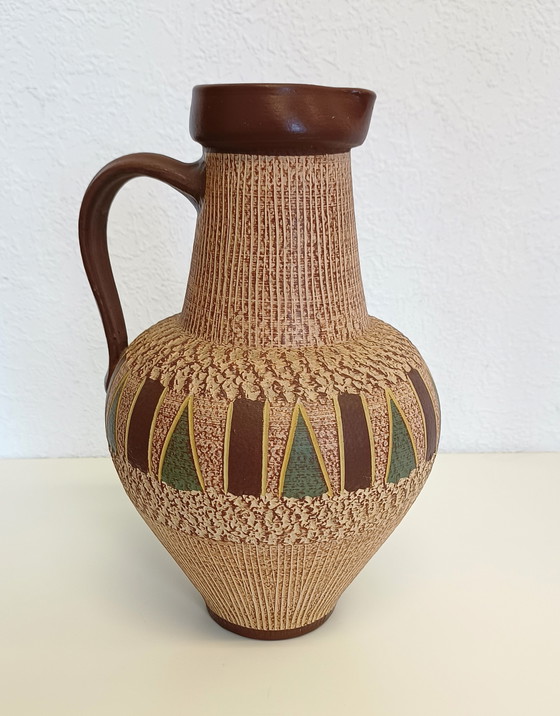 Image 1 of Sawa sgrafitto bottom vase