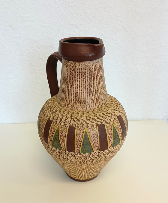 Image 1 of Sawa sgrafitto bottom vase