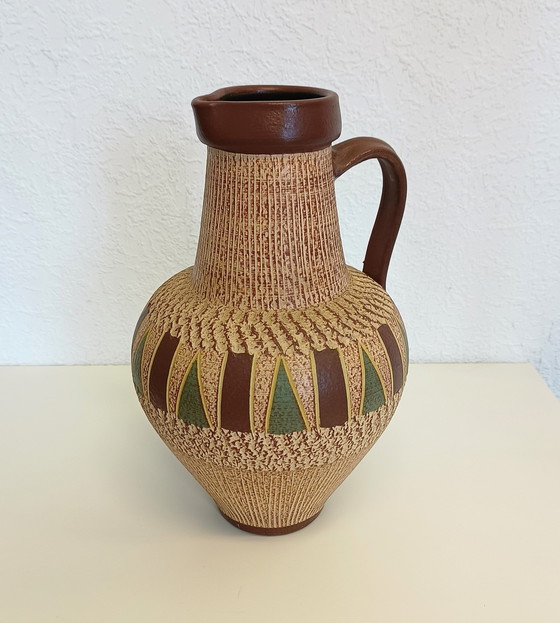 Image 1 of Sawa sgrafitto bottom vase