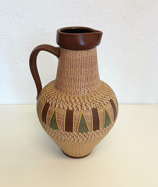 Sawa sgrafitto bottom vase