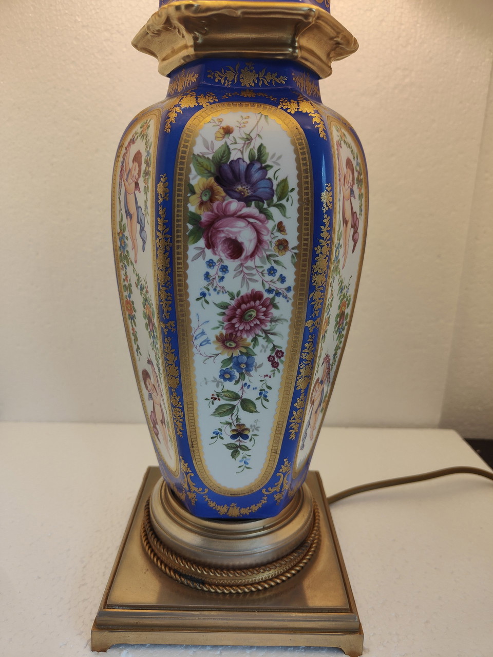 Giulia Mangani ランプ Giulia Mangani sèvres decor table lamp | €275 | Whoppah