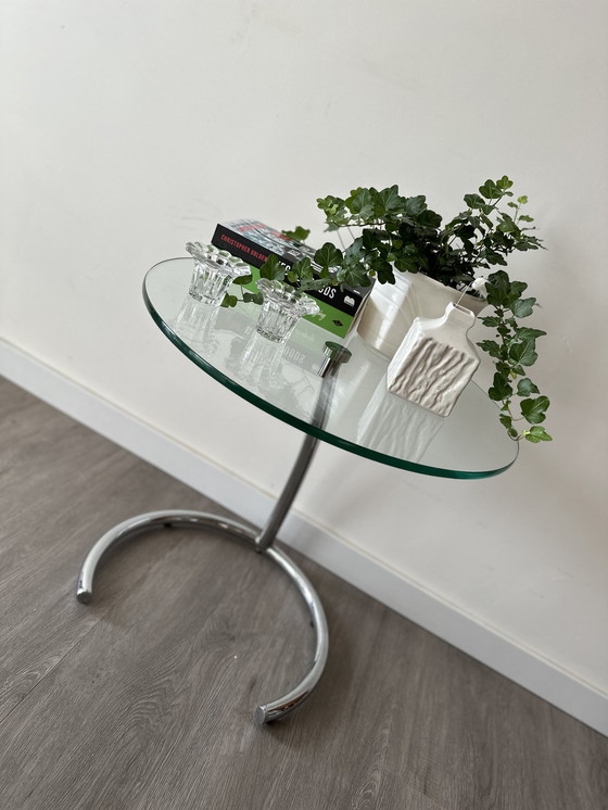 Image 1 of Table d'appoint vintage chromée