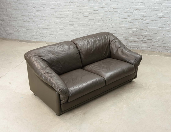 Image 1 of Comfortable Leolux Seal Brown Leather 2-seater sofa. Netherlands, 1970s.