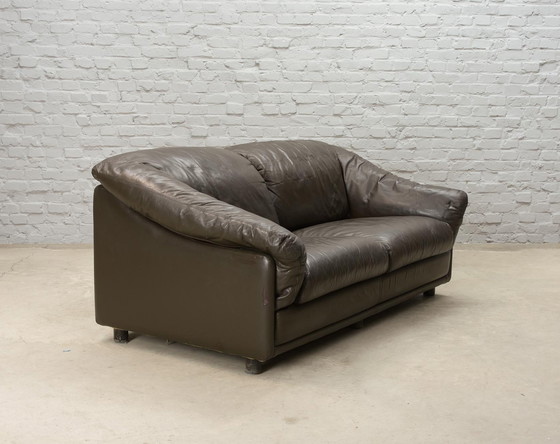 Image 1 of Comfortable Leolux Seal Brown Leather 2-seater sofa. Netherlands, 1970s.