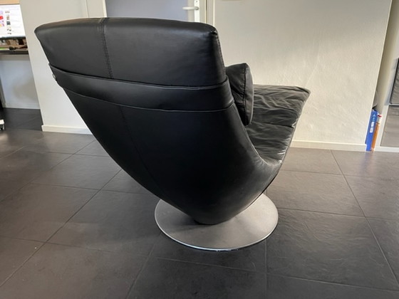 Natuzzi Italia lounge chair leather chaise lounge color black 700 Whoppah