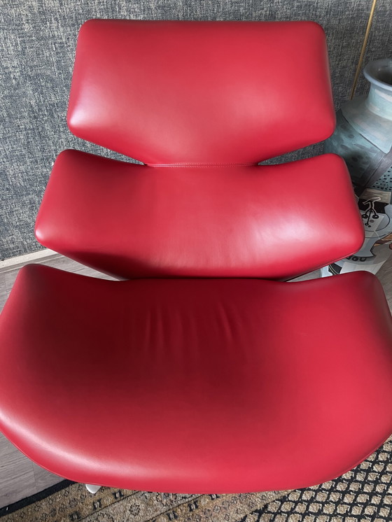 Image 1 of Cor Shrimp swivel lounge chair