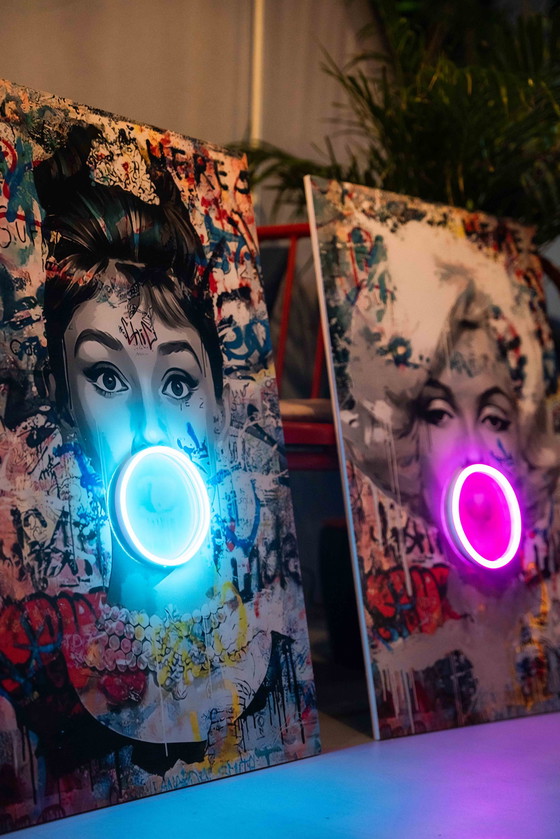 Image 1 of LEDmansion - Collection de bulles d'air V.1. Marylin Audrey Brigitte Wall Art Led Lamp