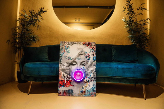 Image 1 of LEDmansion -Bubble Collection V.1. Marylin Audrey Brigitte Wall Art Led Lamp