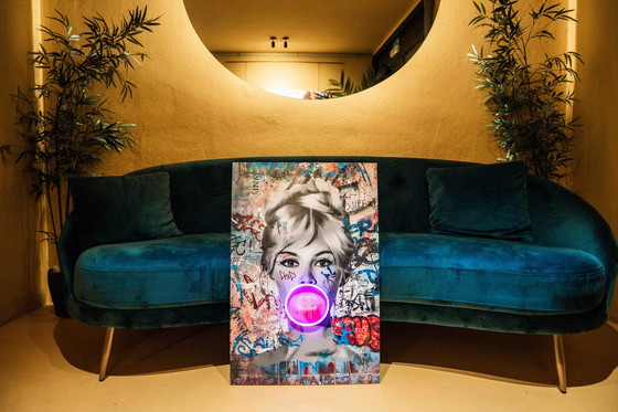 Image 1 of LEDmansion - Collection de bulles d'air V.1. Marylin Audrey Brigitte Wall Art Led Lamp