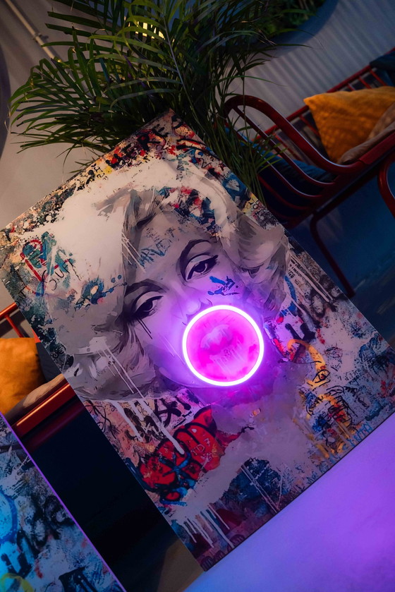 Image 1 of LEDmansion - Collection de bulles d'air V.1. Marylin Audrey Brigitte Wall Art Led Lamp