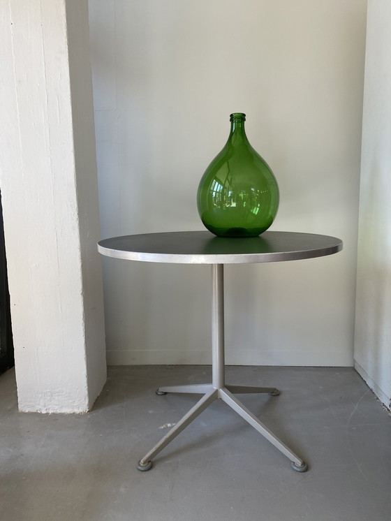 Image 1 of Friso Kramer Ahrend de Cirkel side table