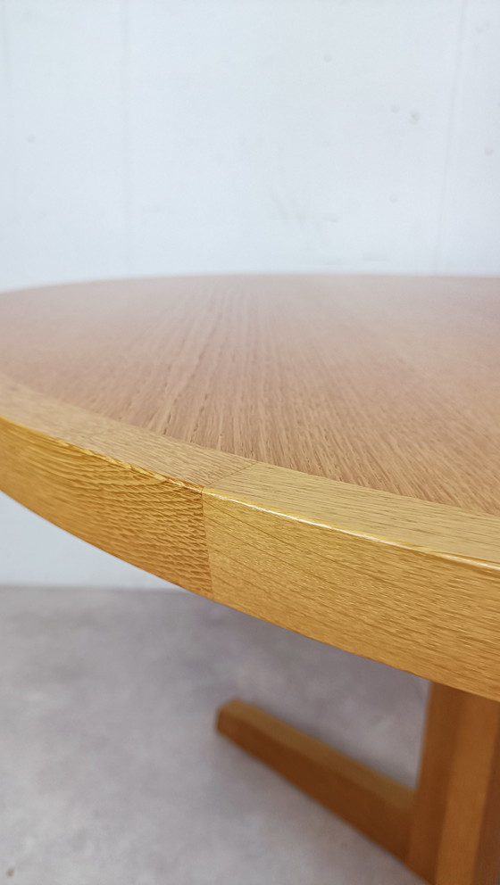 Image 1 of Table ronde danoise vintage