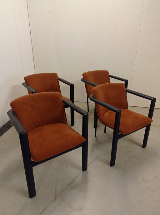 leolux hugo the rider Cachucha set of 4 chairs