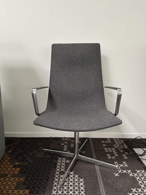 Arper Catifa 70 chair