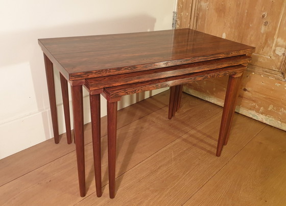 Image 1 of Table d'appoint gigogne en formica et bois 1960