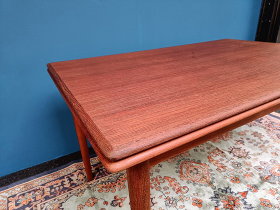 Image 1 of Table à manger extensible vintage