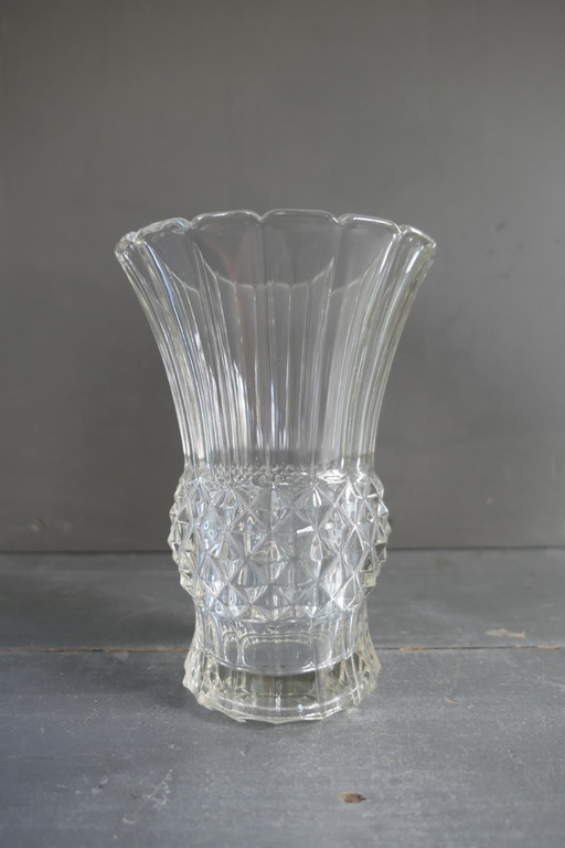 Val Saint Lambert Luxval bathing vase