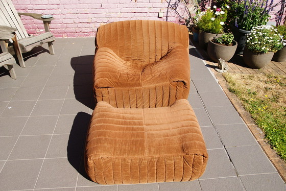 Image 1 of Cinna/ Ligne Roset model Sandra One-seater with Ottoman