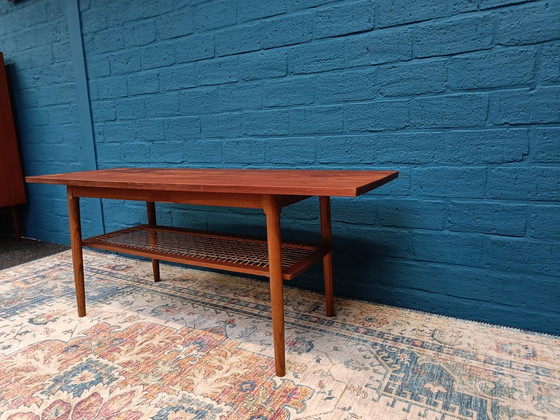 Image 1 of Tavolino da caffè vintage in rattan