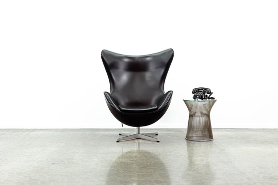 Image 1 of Arne Jacobsen egg chair