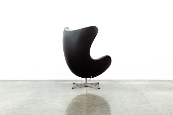 Image 1 of Arne Jacobsen egg chair