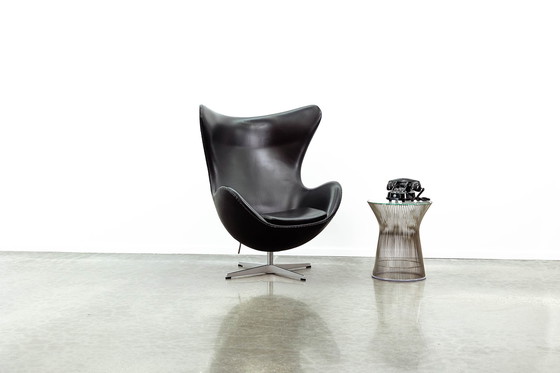 Image 1 of Arne Jacobsen egg chair