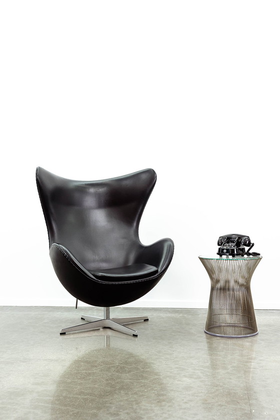 Image 1 of Arne Jacobsen egg chair