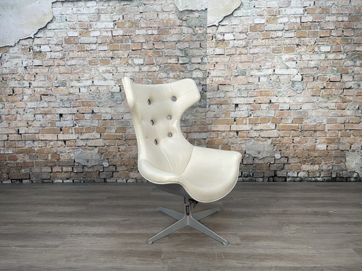 Frau Regina Swivel Chair Armchair