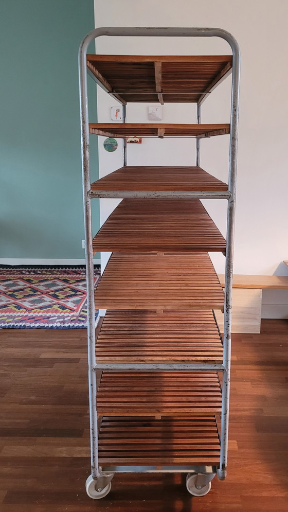 Image 1 of Armoire à pain industrielle vintage