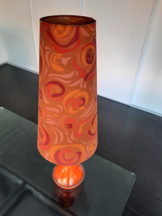 Image 1 of Lampe vintage en céramique avec cachet allemand