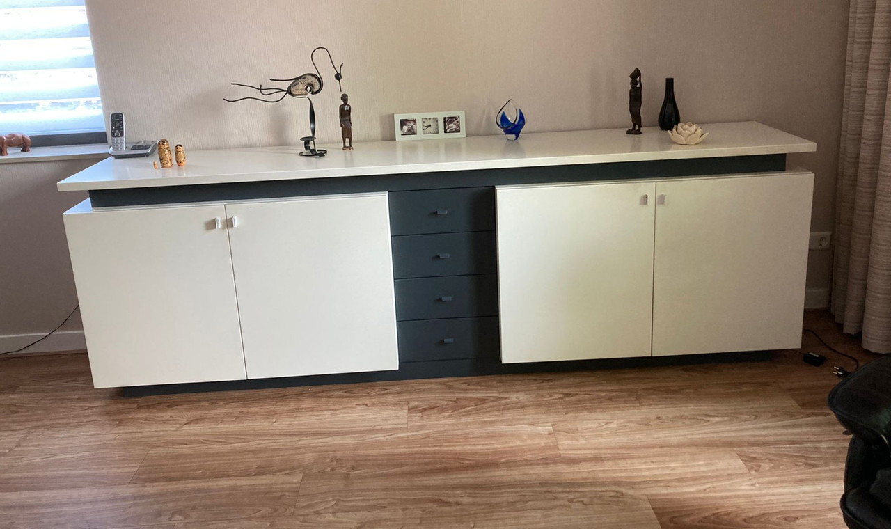 Buffet avec table basse assortie