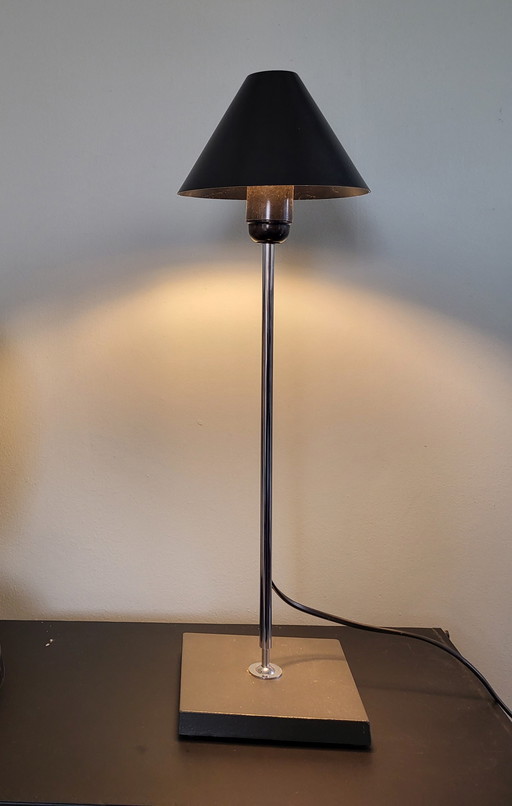 GIRA Mobles 114 Barcelona table lamp