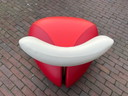 Leolux Pallone Armchair red Design