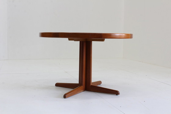 Image 1 of Table de salle à manger ronde extensible vintage danoise