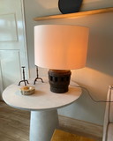 Lampada da tavolo in legno