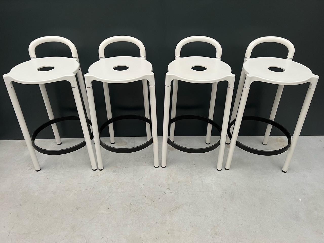 【超希少】Kartell  POLO STOOL 2脚セット  イタリア製 日常に、ひとさじのリズムと色彩を──Kartell アンナ