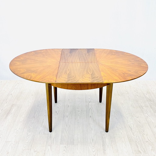 Table de salle à manger vintage