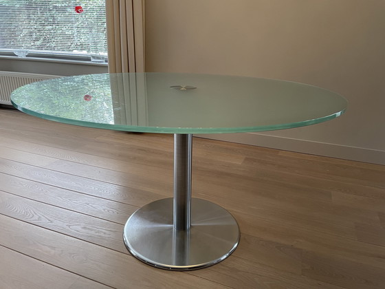 Image 1 of Metaform Orfis dining table