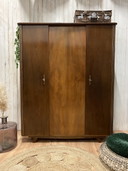 Armoire vintage midcentury
