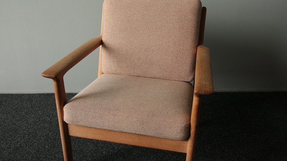 Image 1 of 2x Getama armchairs model 265 by Hans Wegner