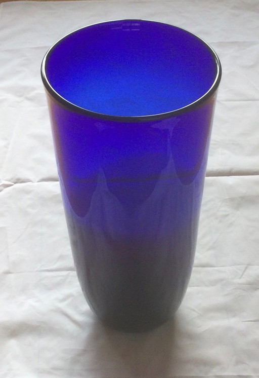 Alsterbro Glasbruk Sweden vase