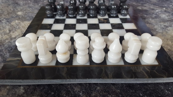 Image 1 of Jeu d'échecs en marbre