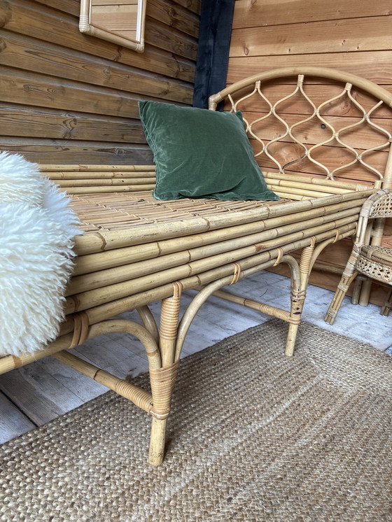 Image 1 of Vintage rattan (day) bed