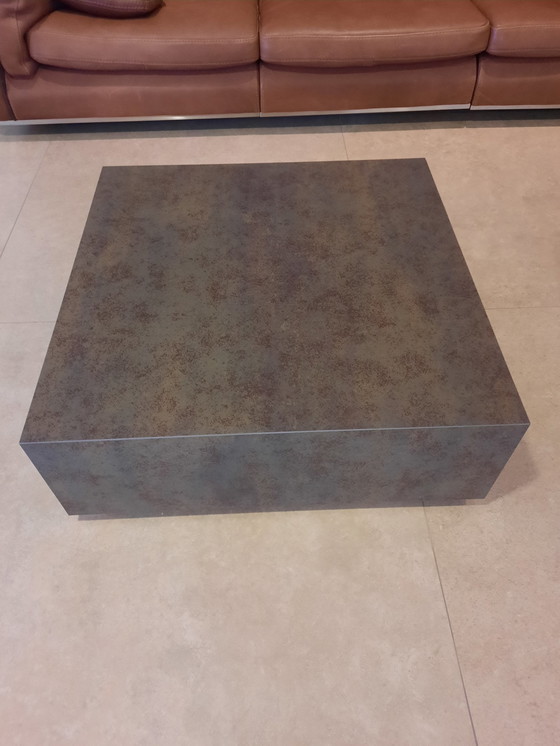 Image 1 of Cubez Iron Grey Tablez table basse