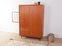 armoire vintage